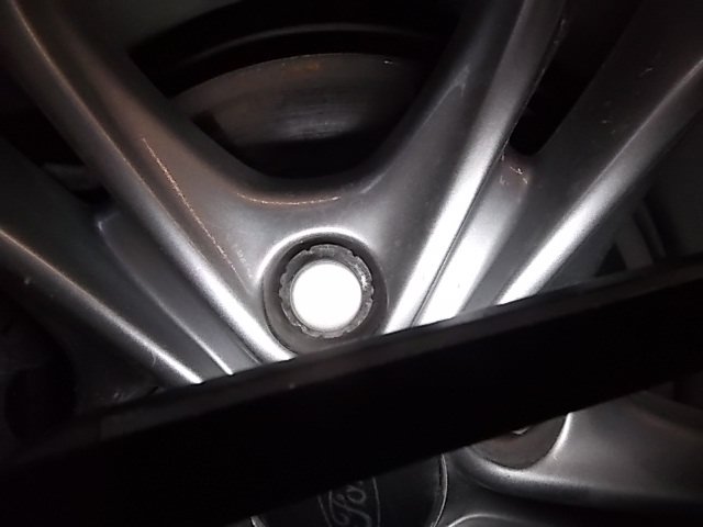Ford Focus wheel locking key