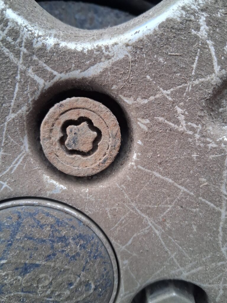 Ford Fusion locking lug nut