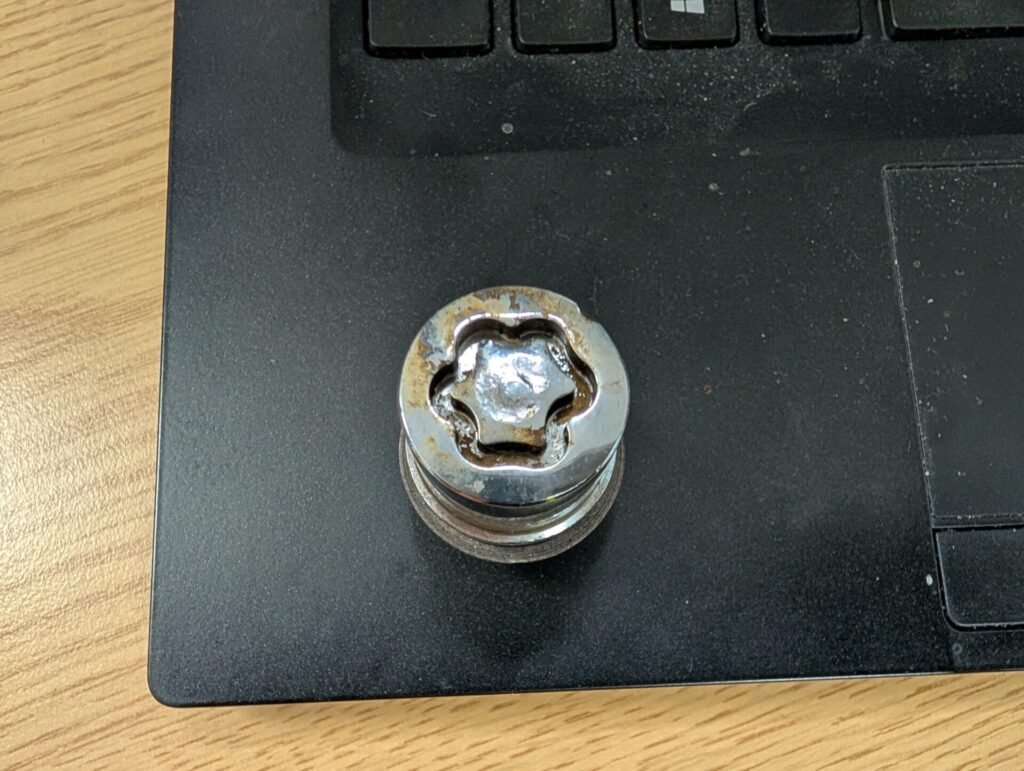 Ford Mondeo wheel nut key replacement