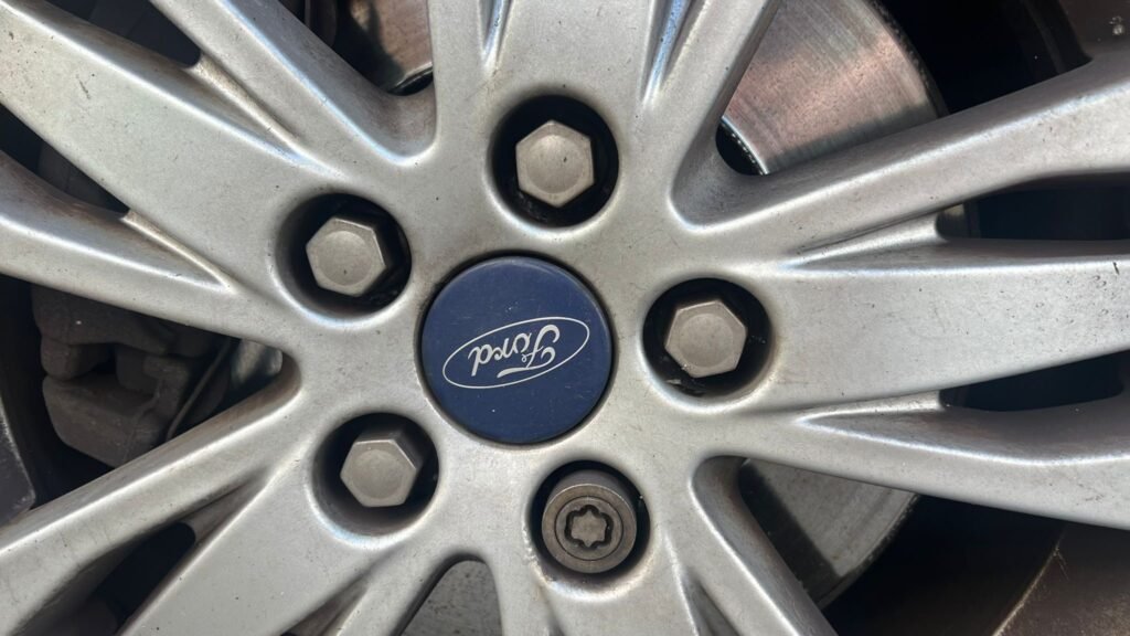 Ford Smax wheel nut key replacement