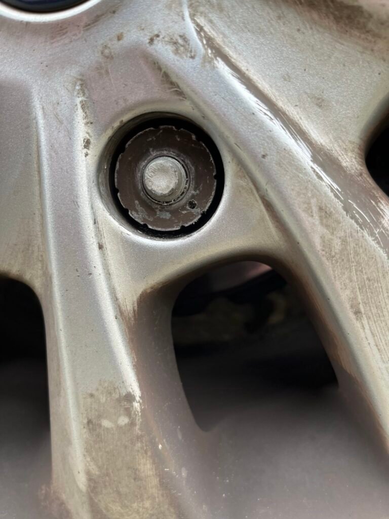 Ford Transit locking lug nut