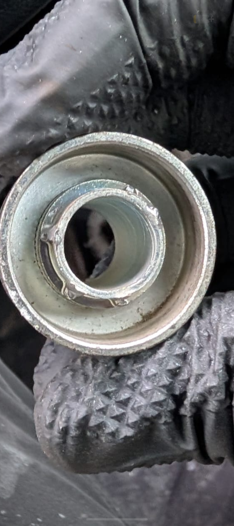 ford transit locking lug nut