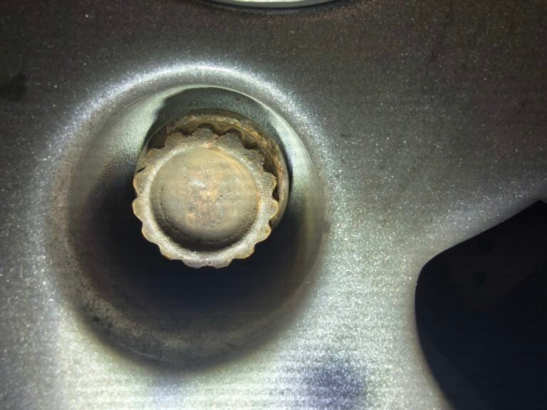 Freeman Porsche Boxster 987 wheel locking nut key replacement