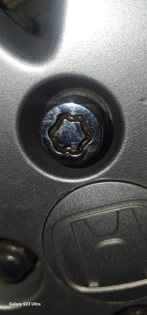 Honda jazz 2006 model wheel locking nut key replacement