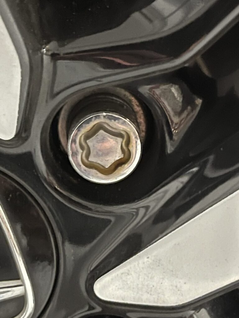 Honda Accord wheel locking nut key replacement
