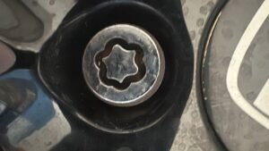HONDA CIVIC wheel locking nut key replacement