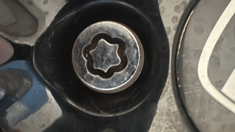 HONDA CIVIC wheel locking nut key replacement