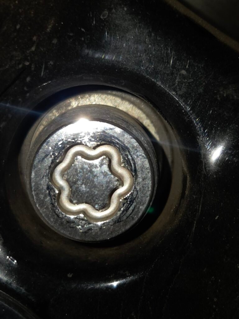 HONDA CIVIC wheel locking nut key replacement