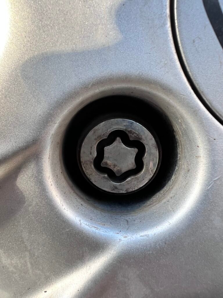 Honda Civic wheel locking nut key replacement