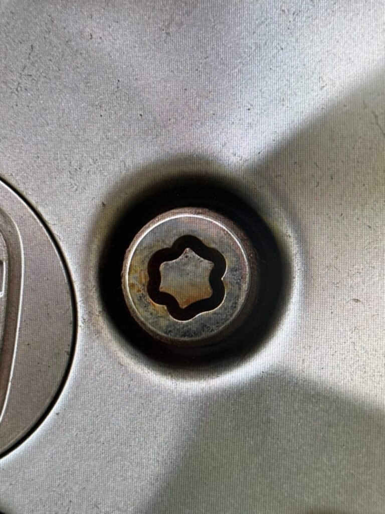 Honda Jazz wheel locking nut key replacement