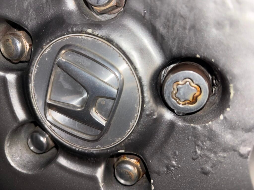 Honda CRV wheel locking nut
