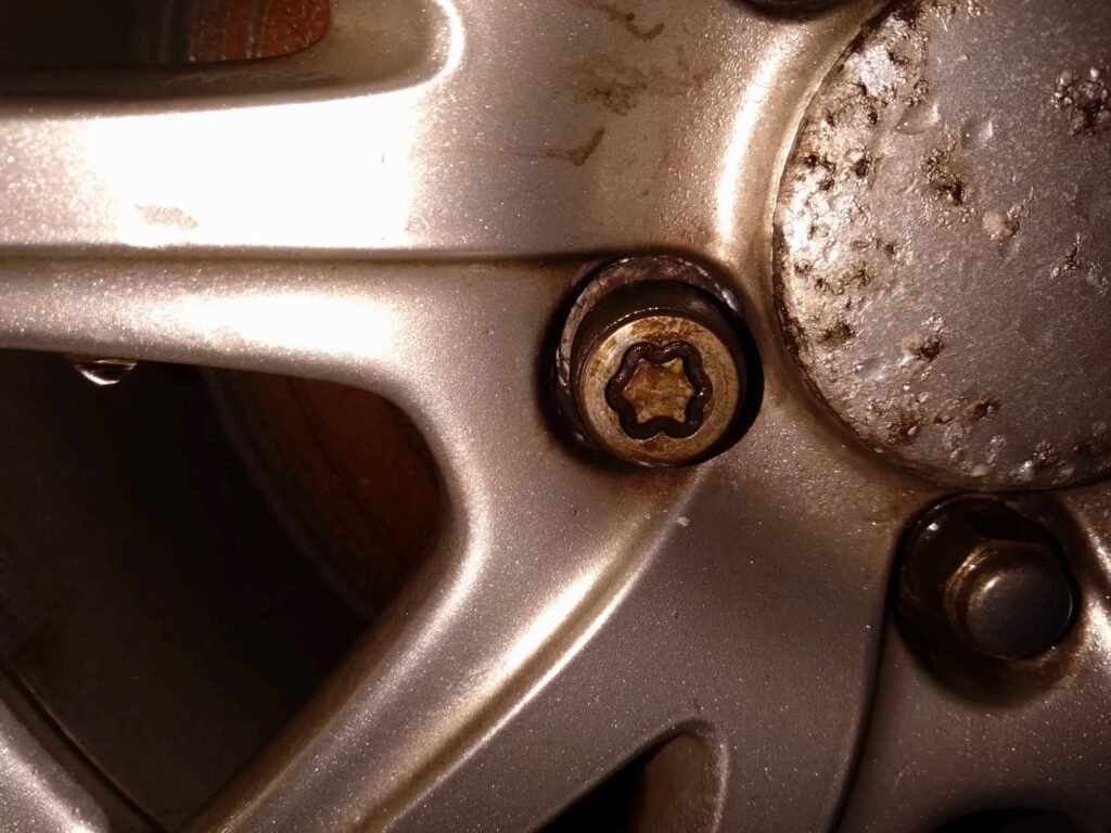 Honda S2000 wheel nut key replacement