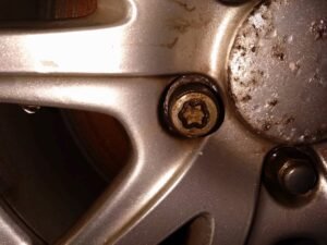 Honda S2000 wheel nut key replacement