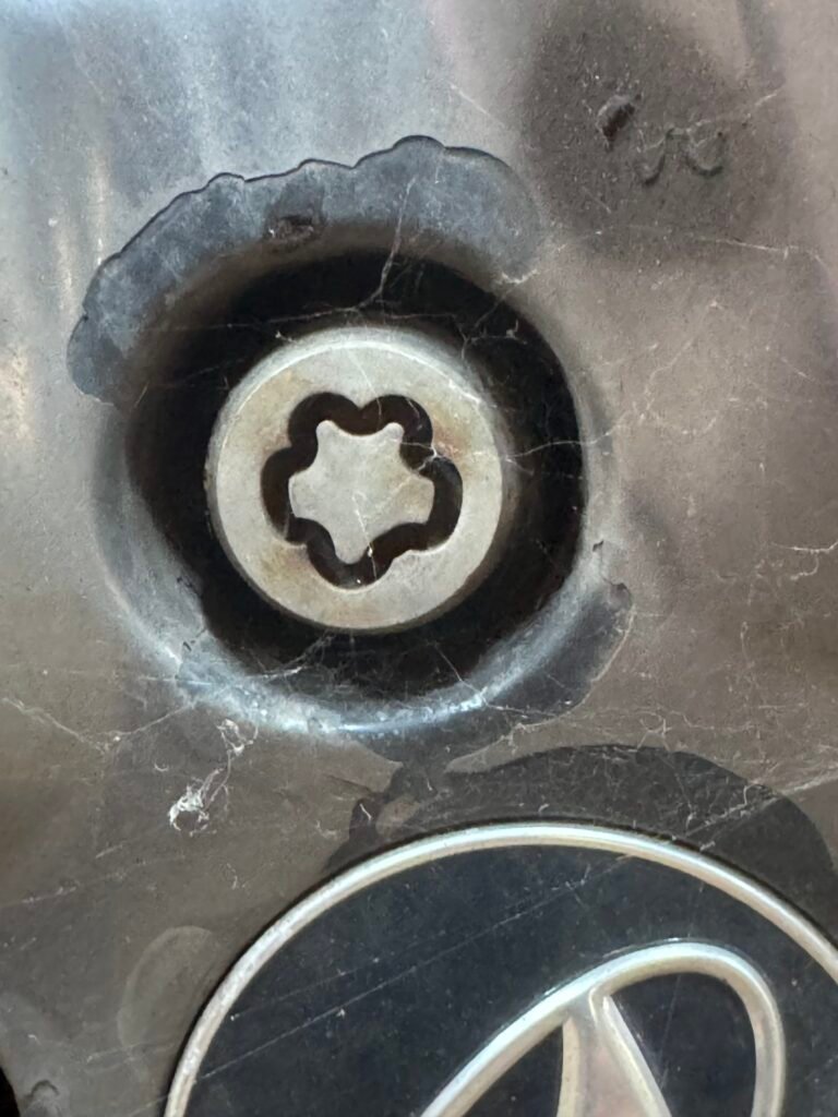 Hyundai 2013 Santa Fe wheel locking nut key replacement