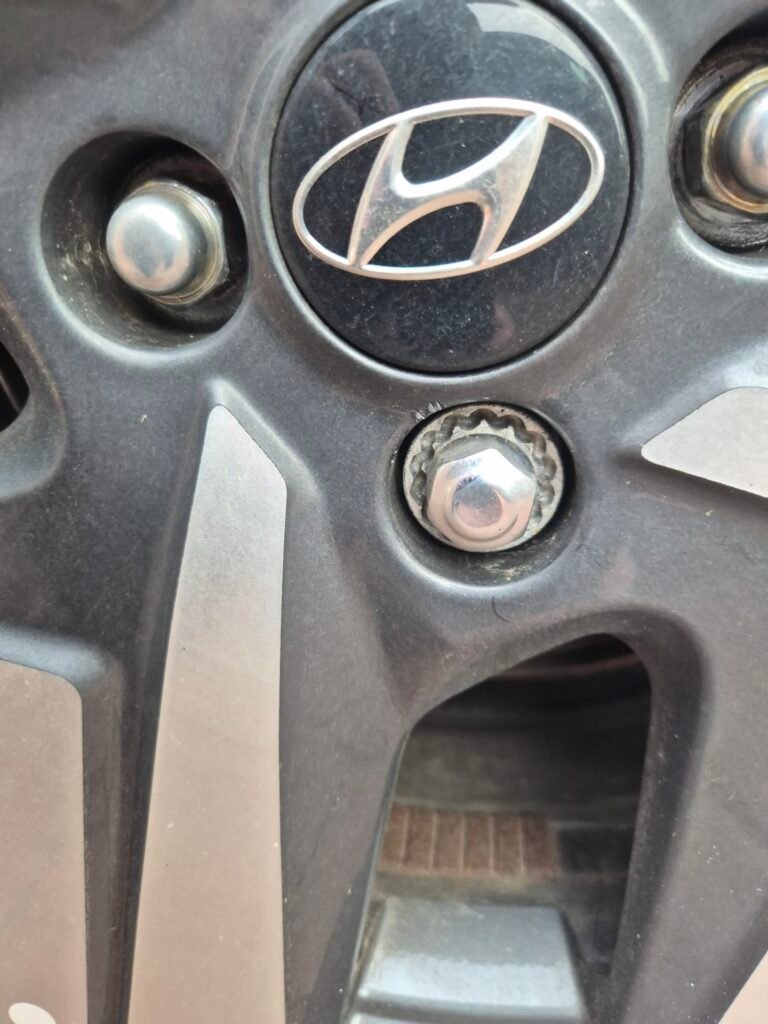 Hyundai Bayon wheel locking nut key replacement