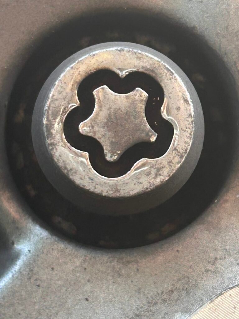Hyundai i10 wheel locking nut key replacement