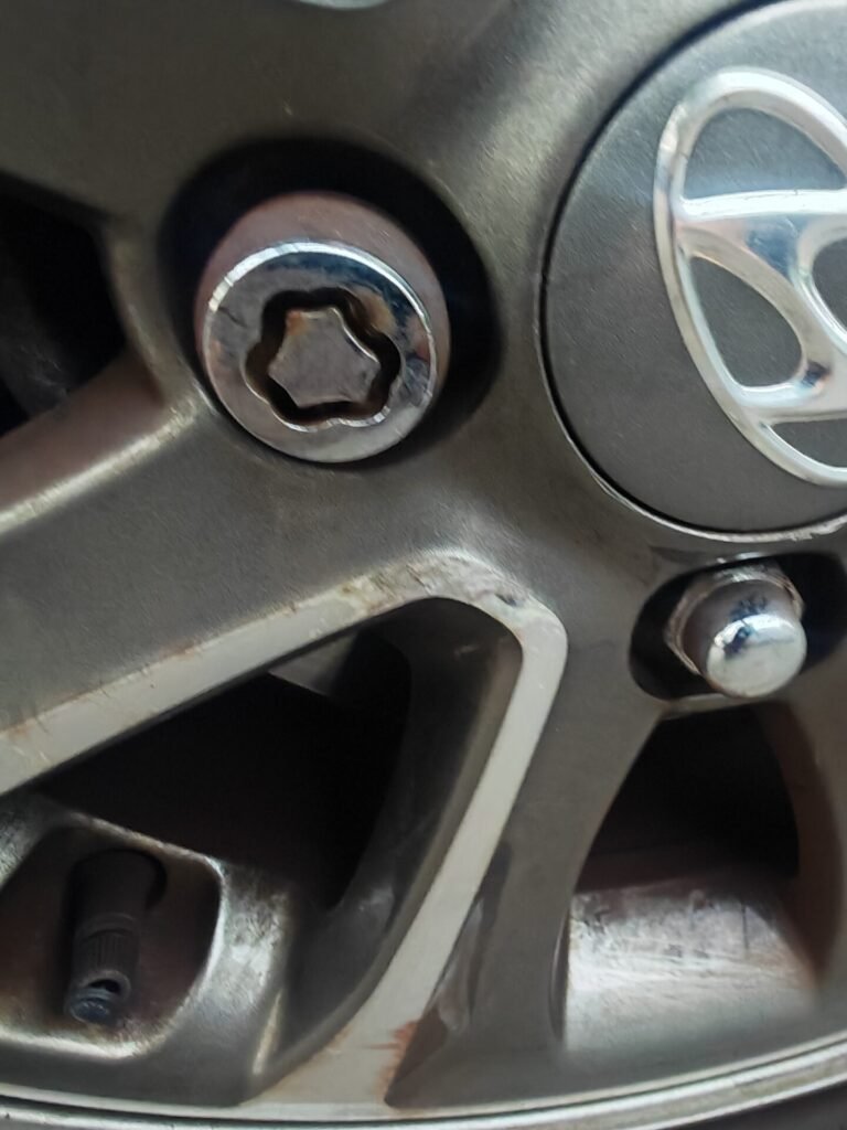 Hyundai I10 wheel locking nut key replacement