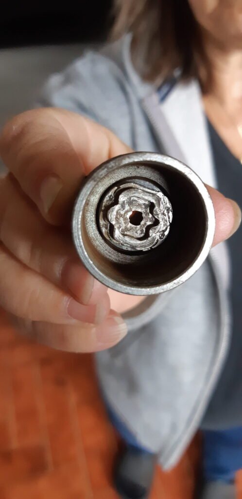 Hyundai i20 wheel locking nut key replacement
