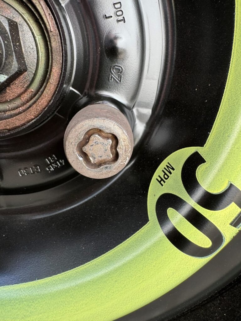 Hyundai ix20 wheel locking nut key replacement