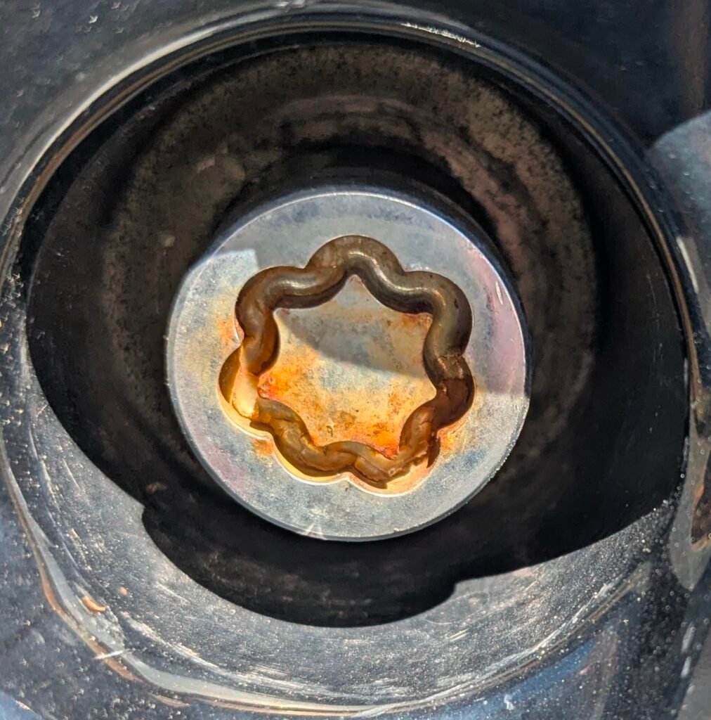 Hyundai Kona wheel locking nut key replacement