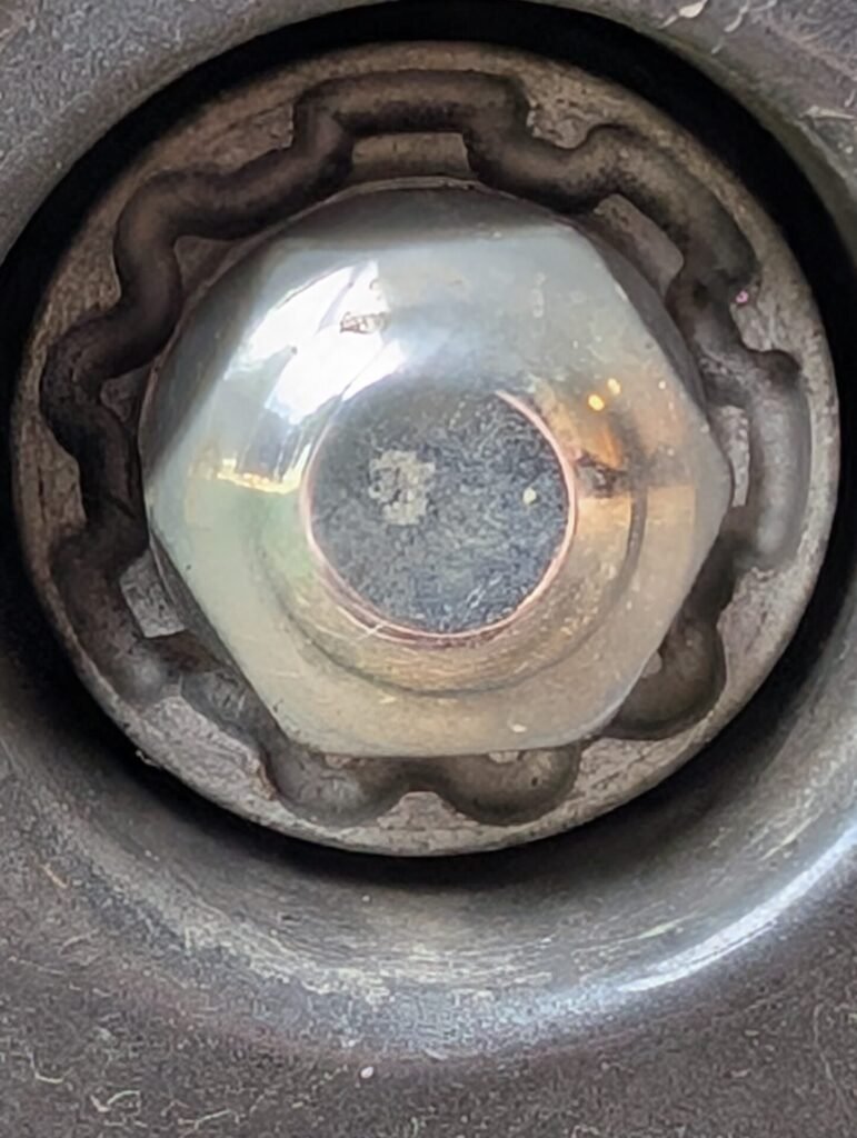 Hyundai Kona wheel locking nut key replacement