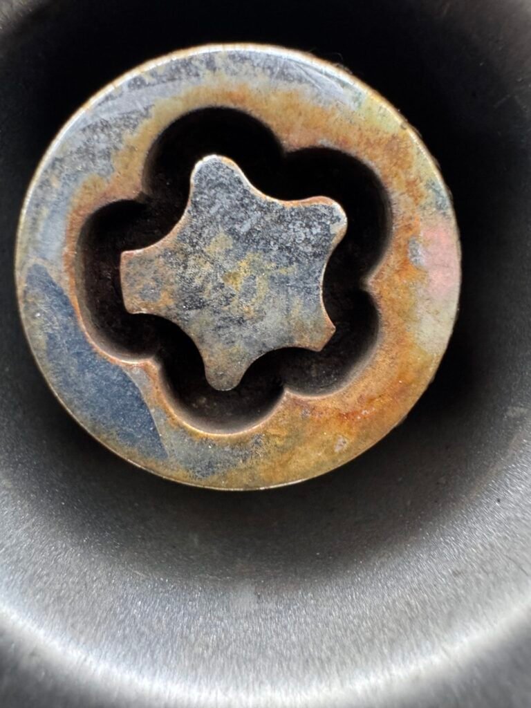 Hyundai Tucson wheel locking nut key replacement