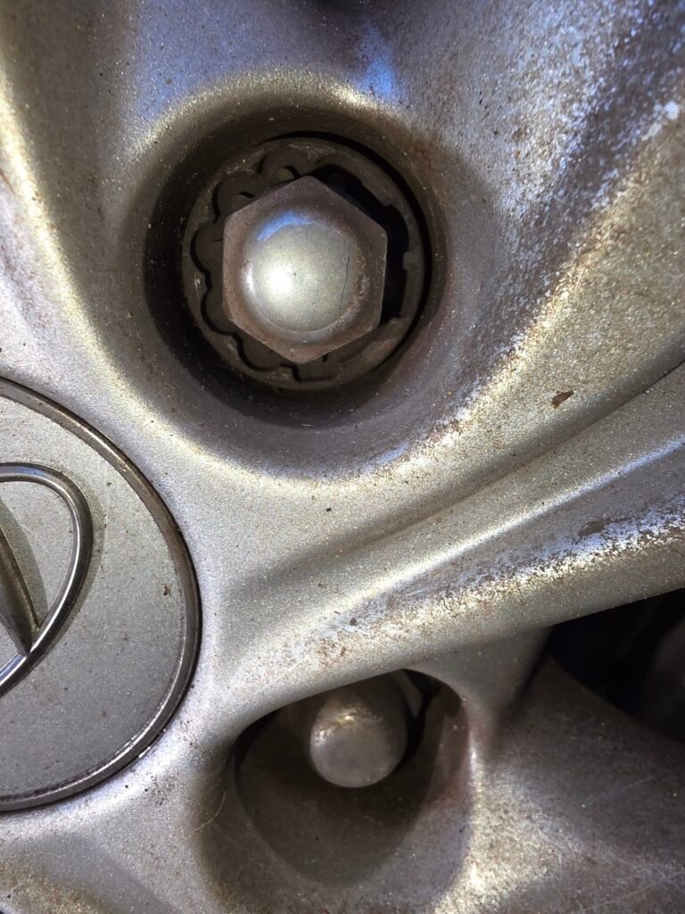 Hyundai Tucson wheel nut key replacement