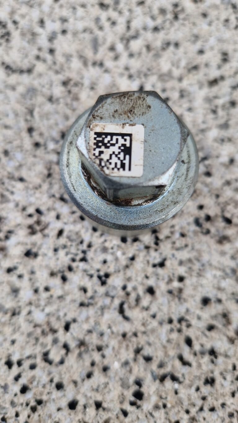 Jaguar XF 2013 Sportbrake wheel locking nut key replacement