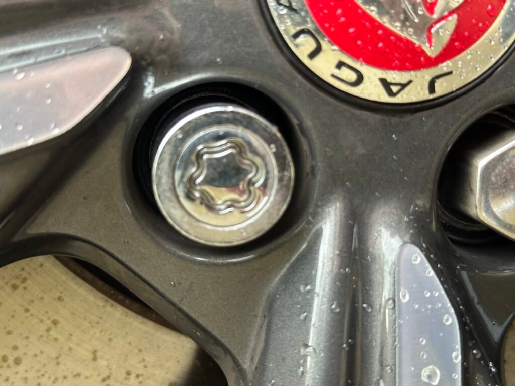 Jaguar I-Pace HSE wheel locking nut key replacement