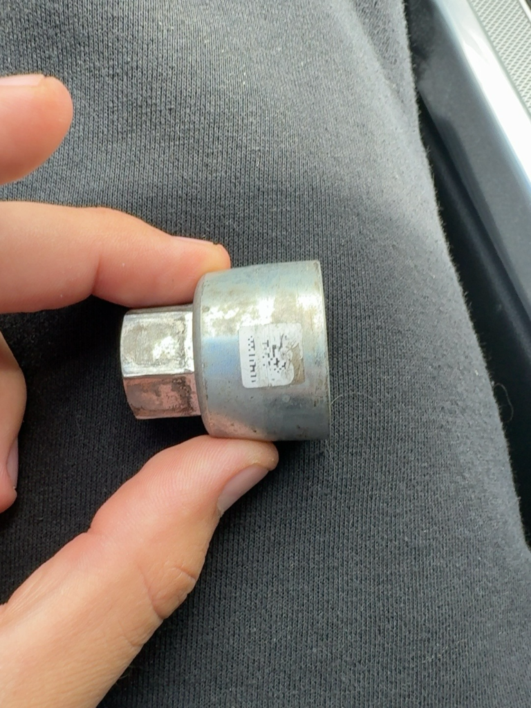 Jaguar Xe p250 hse wheel locking nut key replacement