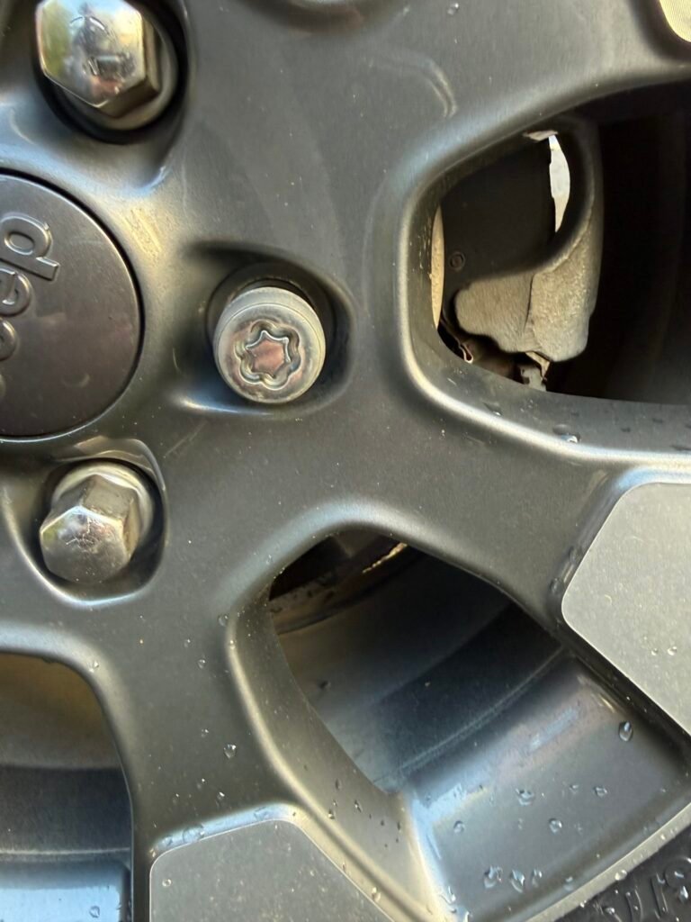 Jeep Wrangler Overland JL wheel locking nut key replacement