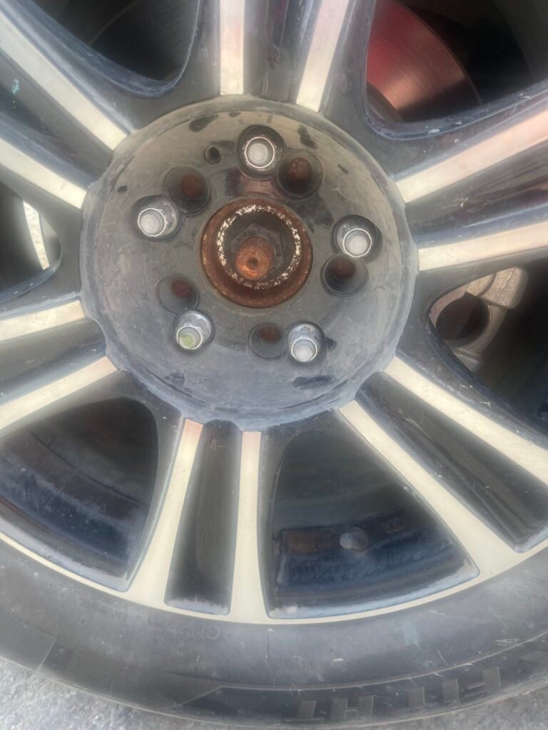 Jeep Grand Cherokee wheel locking nut key replacement