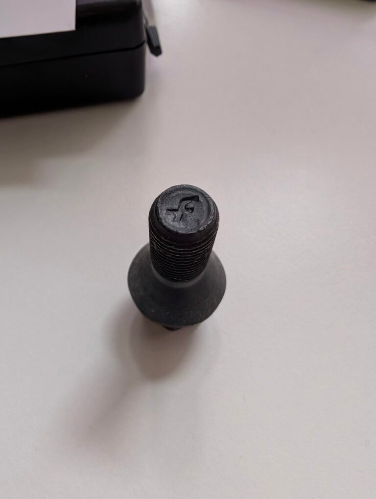 Jeep Renegade wheel locking nut key replacement