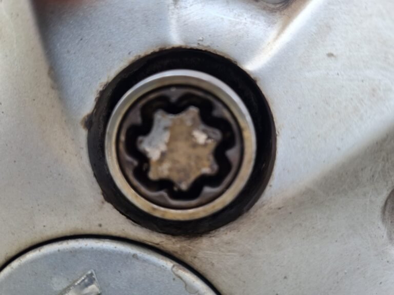 Kia 2012 Picanto wheel locking nut key replacement