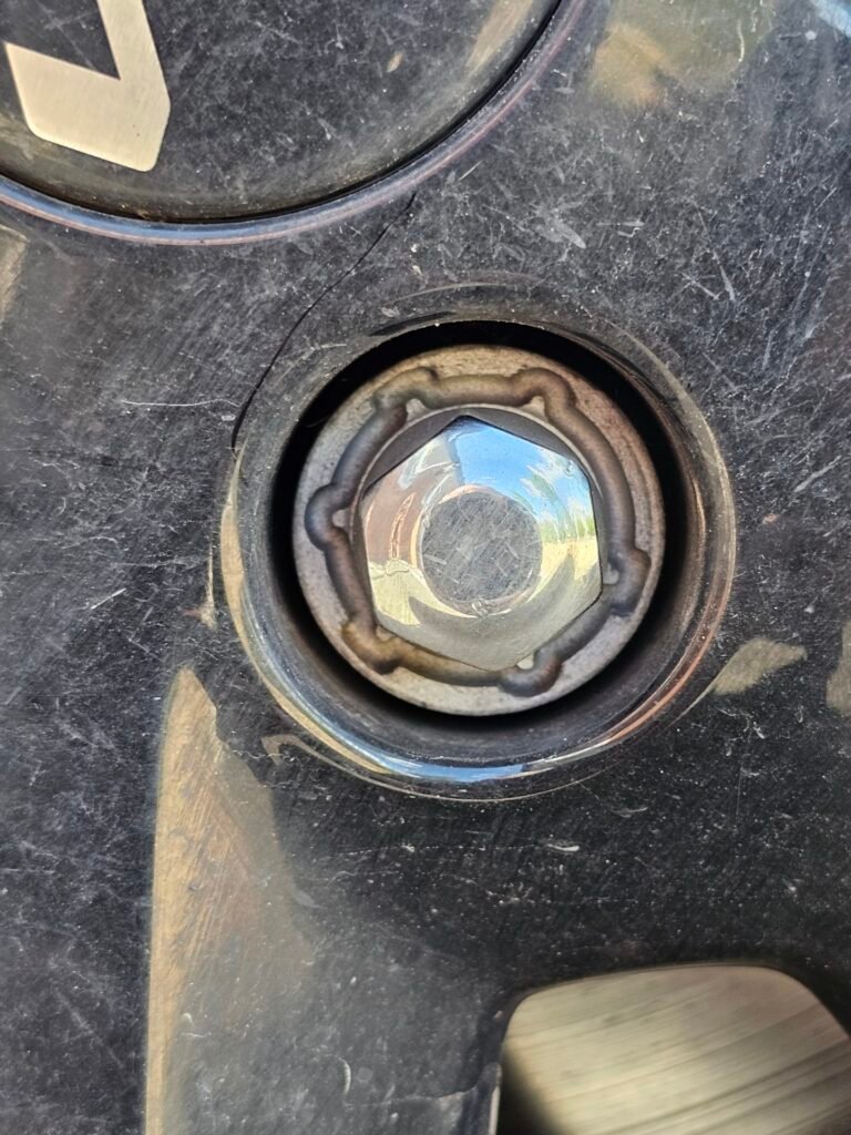 KIA E-Niro wheel locking nut key replacement