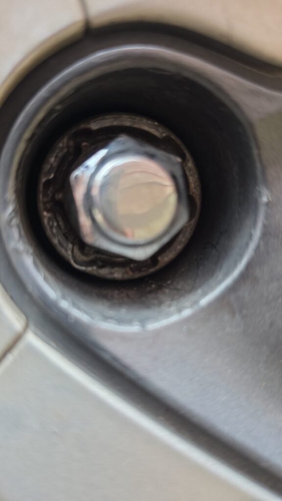 KIA Niro wheel locking nut key replacement