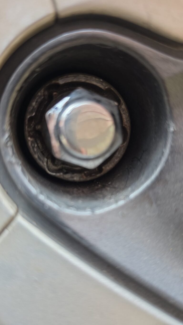 KIA Niro wheel locking nut key replacement