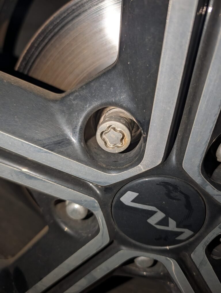 Kia Niro wheel locking nut key replacement