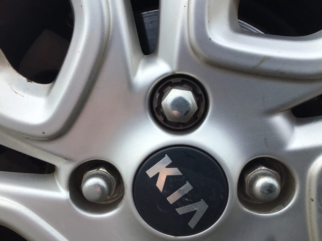 Kia Picanto 2020 eco dynamics wheel locking nut key replacement