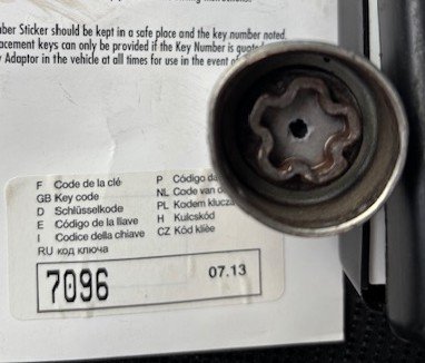 Kia Sportage 1.7 CRDI wheel locking nut key replacement