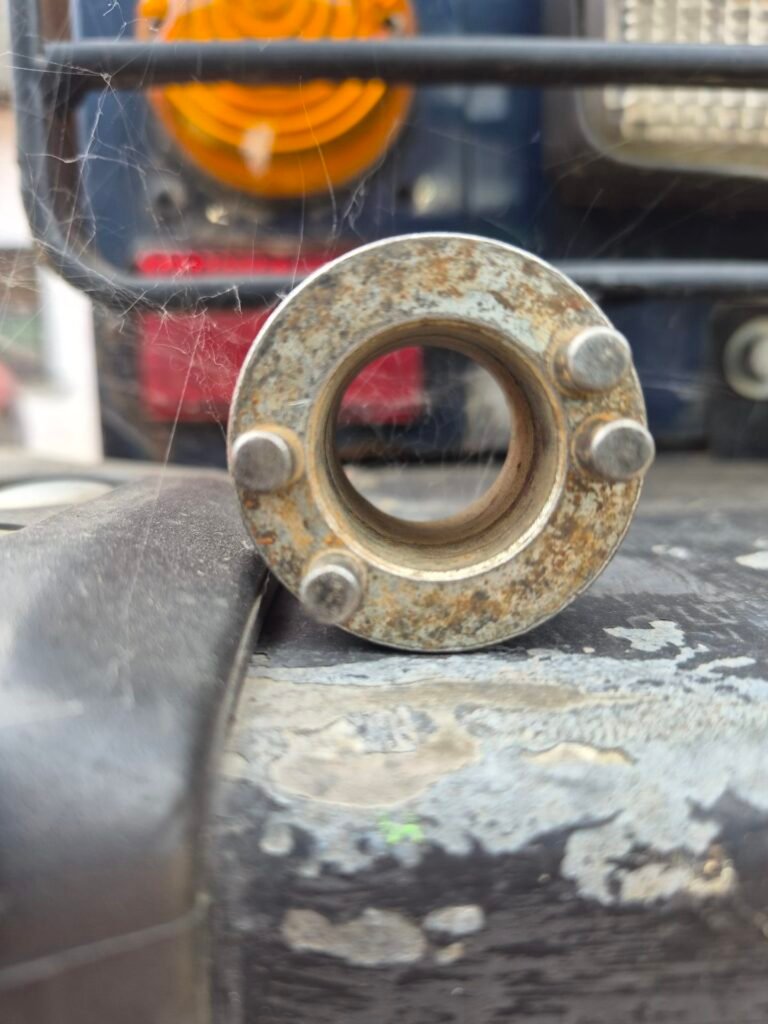 Land Rover Defender 300tdi 1998 wheel locking nut key replacement