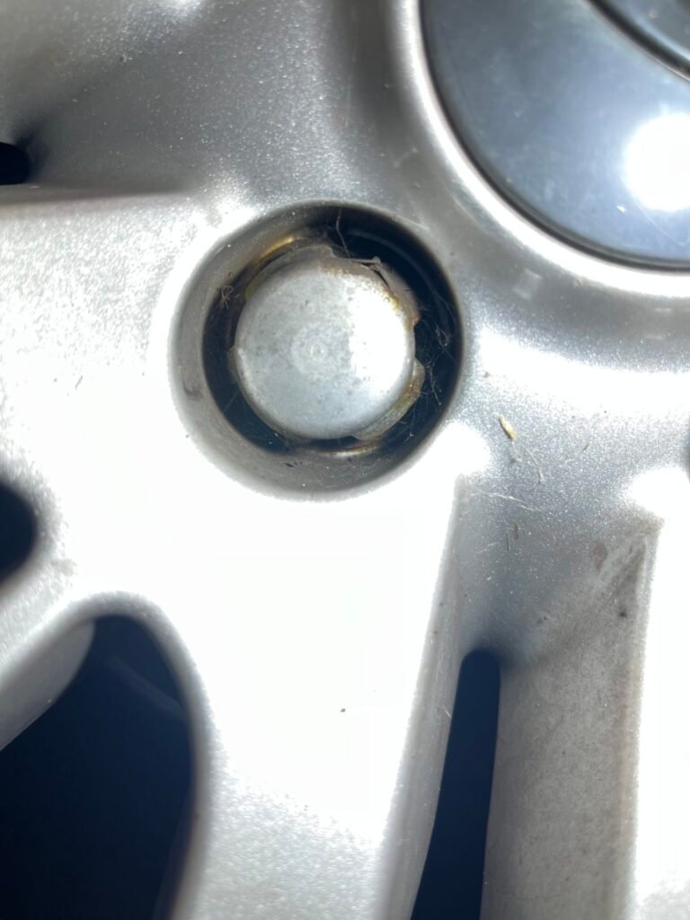 Land Rover Range Rover Sport, 2012 wheel locking nut key replacement