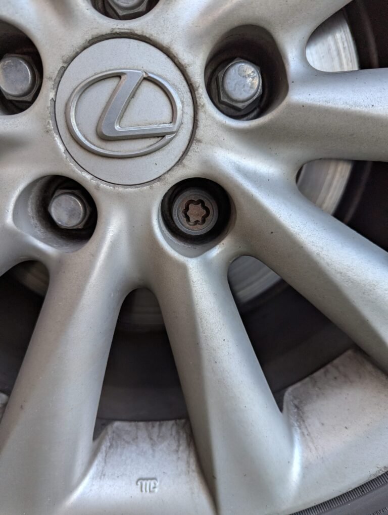 Lexus Is250 locking wheel nut