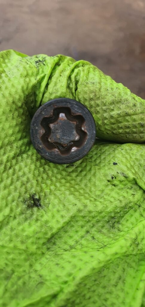 Lotus Elise s2 lug nut key