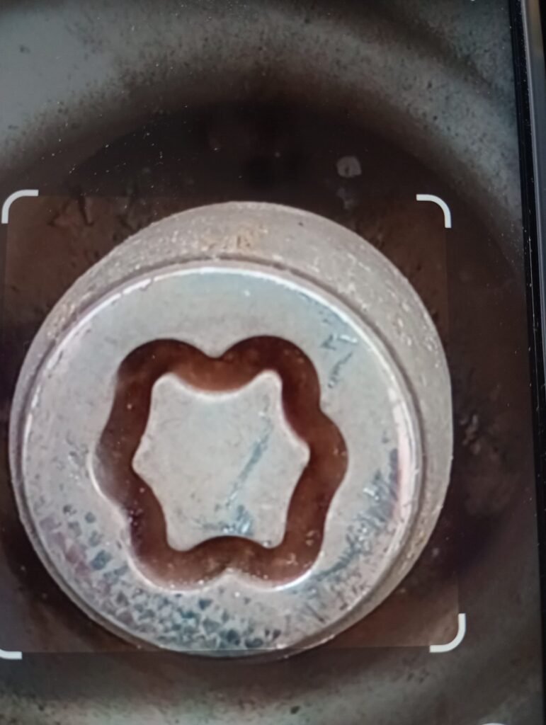 Maxda MX5 wheel locking nut key replacement