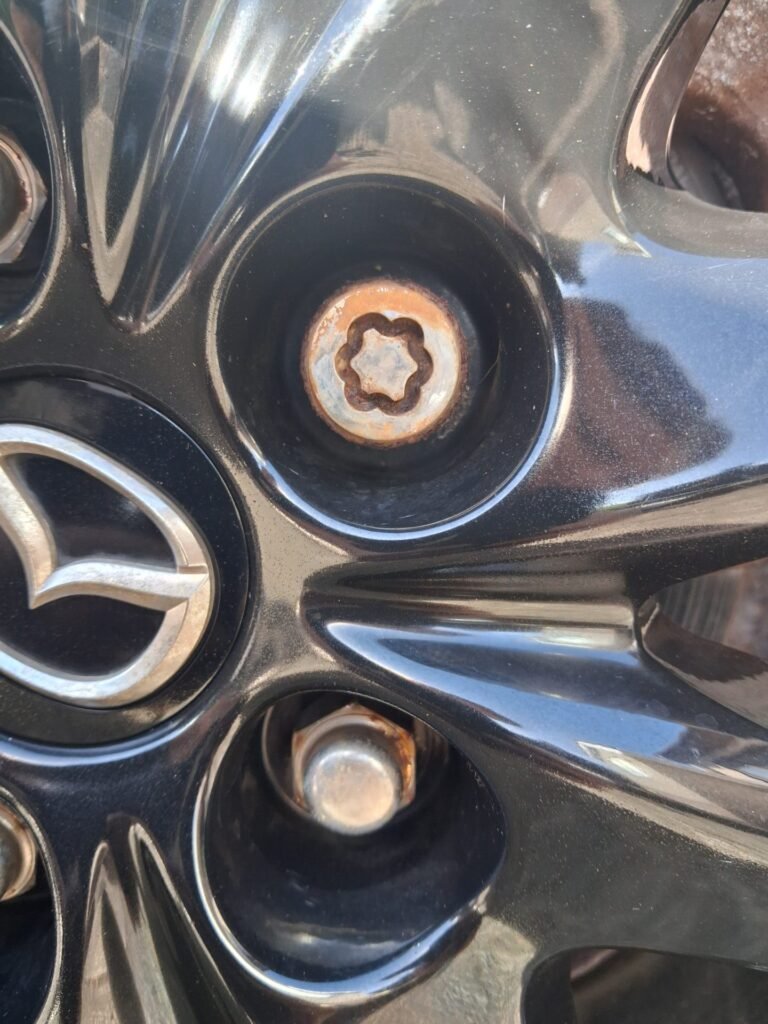 Mazda 3 wheel locking nut key replacement