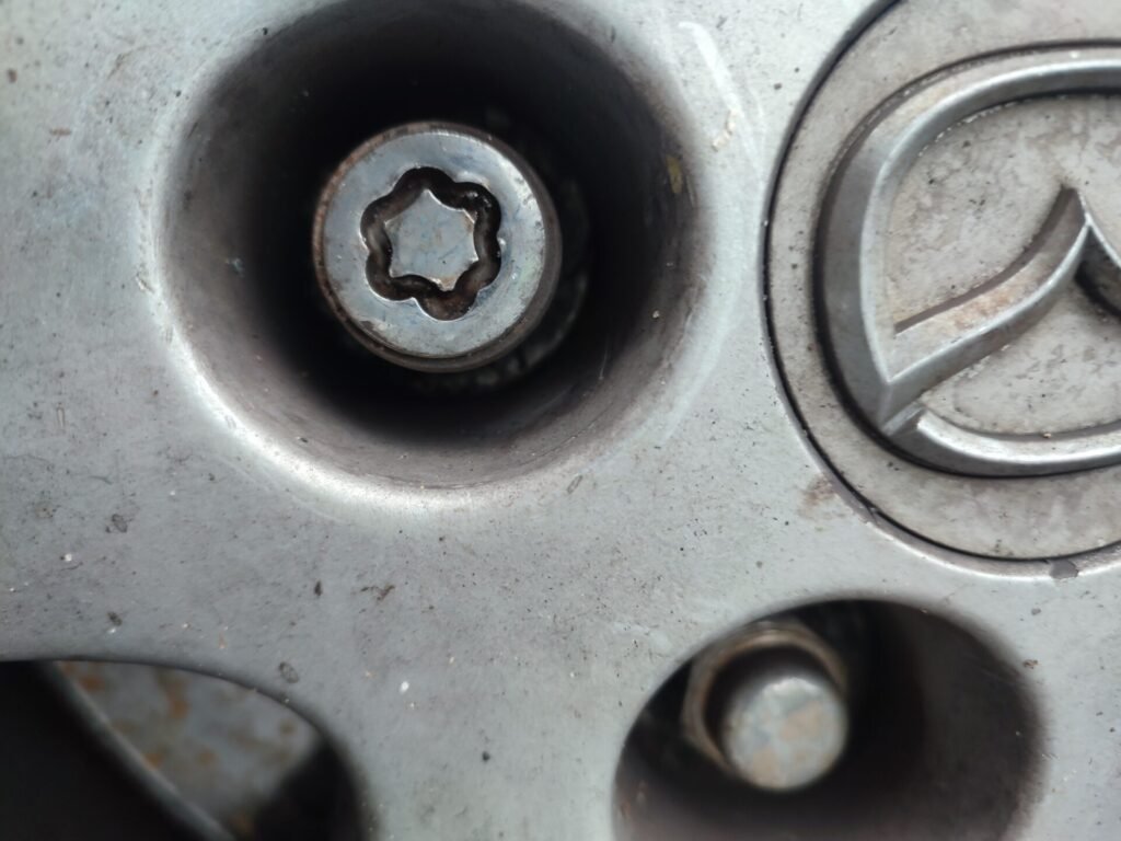 Mazda 6 wheel locking nut key replacement