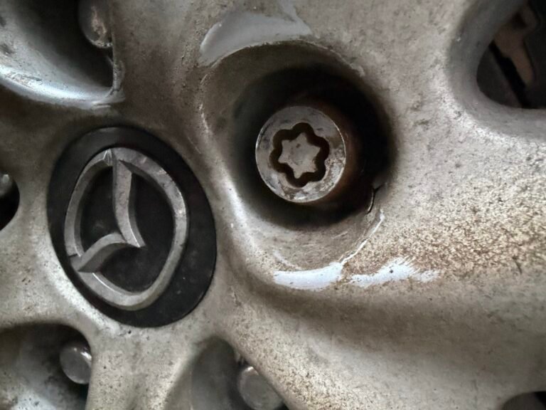 Mazda CX-5 wheel locking nut key replacement
