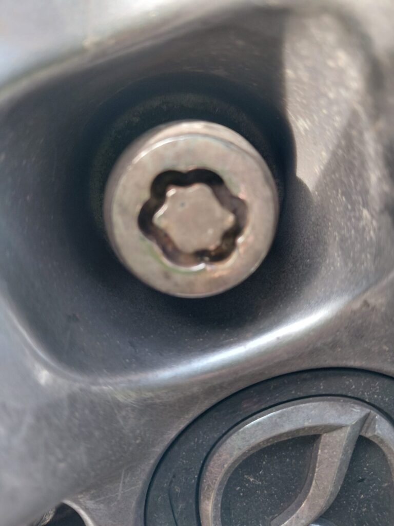Mazda Cx5 wheel locking nut key replacement