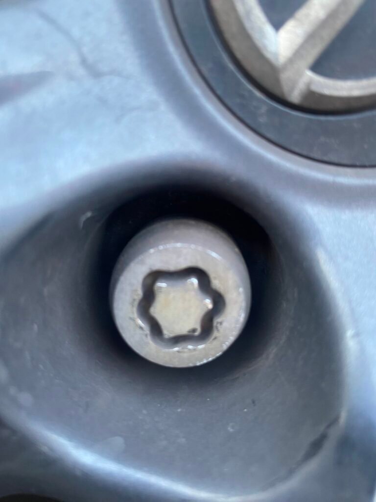Mazda Cx5 wheel locking nut key replacement